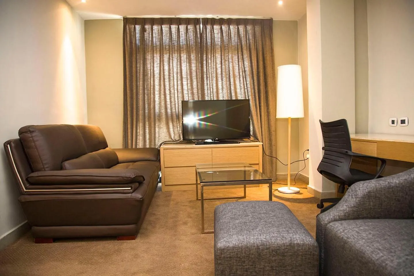 Vamos Addis Hotel 3*, Addis Ababa